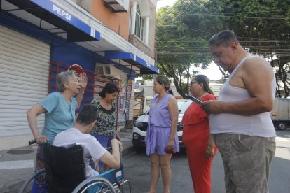 Los vecinos de Ernesto Saúl Cubi están consternados por su muerte. El joven era hijo de los dueños de la tienda ubicada en Sauces.