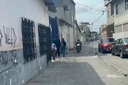 Seis personas resultaron heridas en el ataque.