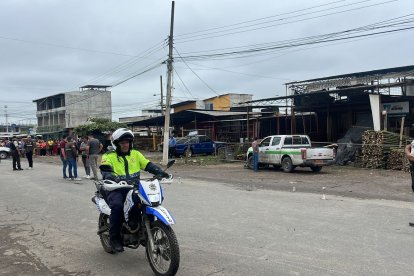 El ataque y accidente se registró en un sector en la ciudadela Los Artesanos.