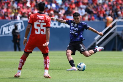 Kendry Páez (d) regresó al rol titular y demostró que está recuperando el nivel del primer semestre.