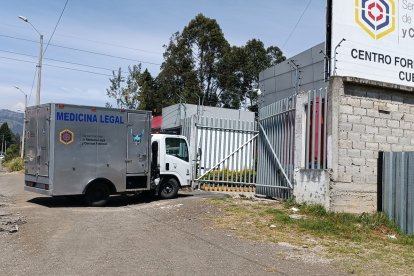 Parientes de la víctima llegaron a reconocerlo en el Centro Forense.