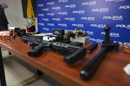 Militar tenía armamento ilegal en su poder.