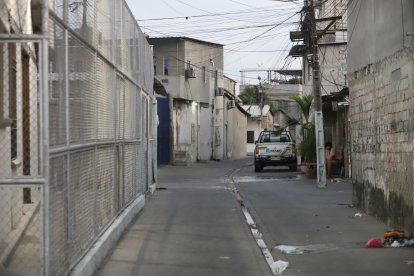 En esta peatonal, personas que asistían a un velorio también fueron atacadas.