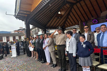 Autoridades y locales festejan a Loja este noviembre.