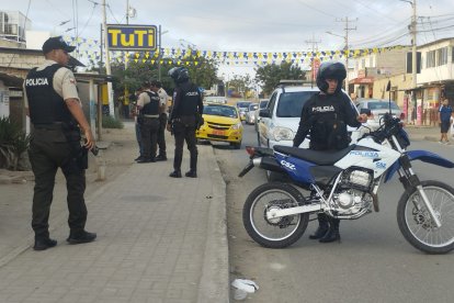 Agentes de la Policía llegaron al lugar.