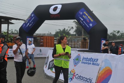 Las mujeres cumpliendo roles importantes en la Vuelta.