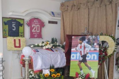 Marco había partido de su hogar a los 14 años con el corazón repleto de anhelos y la determinación de ser futbolista.