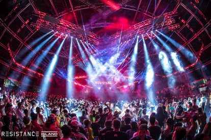 Los asistentes podrán vivir un espectáculo de luces.