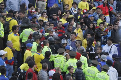 Desmanes se produjeron en la visita de Lasso al Atahualpa.