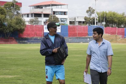 Carlos Castro calificó de especial el poder dirigir al Deportivo Quito.