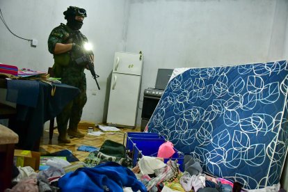 Artículos encontrados durante el allanamiento a la vivienda.