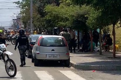 Una fémina fue sorprendida a tiros en una vereda del sector La Gulf.