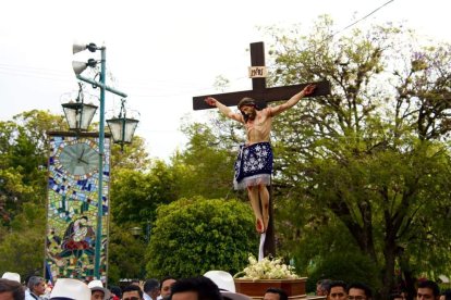 Los fieles católicos pedirán ayuda al Creador.
