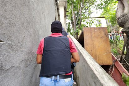 Los uniformados atraparon a los delincuentes.