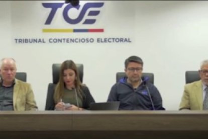 Jueces que inhabilitaron a Jan Topic de la candidatura para el 2025.