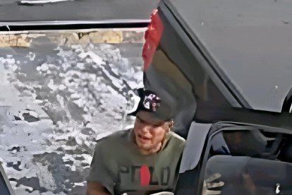 Este es uno de los sujetos que participó en el rapto de la señora desde la gasolinera.