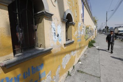 La zona luce despoblada la mayor parte del día.