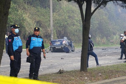 Así quedó uno de los vehículos implicados.