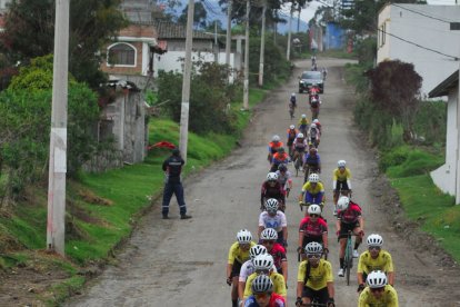 La ruta de la tercera etapa fue fuertemente criticada por la superficie donde pasó.