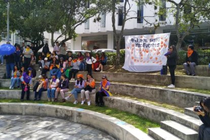 Estudiantes también se suman a las marchas.