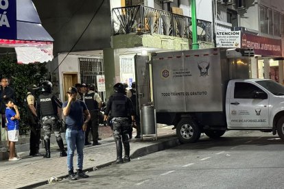 Una personas fue asesinada a tiros en Manta.