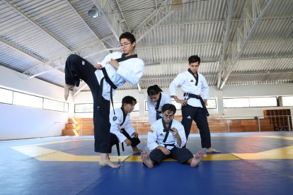 Christian Sangoquiza, Daniela García, Fernando Salgado, Lissette Segura, Paula Poveda y Víctor Cortez estarán en Ayacucho, Perú.