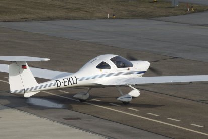 Así es el luce el modelo Diamond DA20-C1.