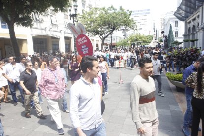 Personas participaron del simulacro ante un terremoto inminente.