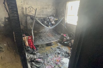 El menor dormía en la parte baja de la litera.