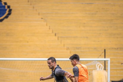 Barcelona en entrenamiento en el estadio Monumental previo a enfrentar a Mushuc Runa