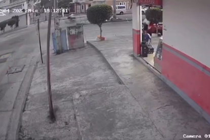 Roban generador en el sur de Guayaquil.