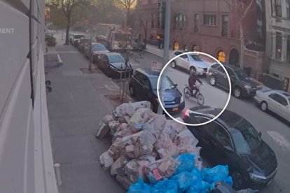 El video muestra lo que parece ser el presunto pistolero después del tiroteo.