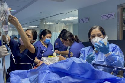 El cuerpo médico del hospital Isidro Ayora ayudó a muchos heridos.