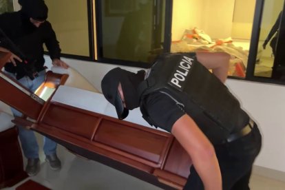 En total, 50 viviendas fueron allanadas.