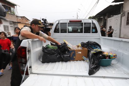 Policía decomisó los explosivos realizados de forma artesanal.