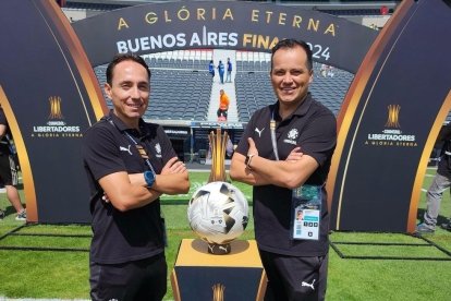 Christian Lescano y Carlos Orbe (d) estuvieron presentes en la final de Copa Libertadores 2024