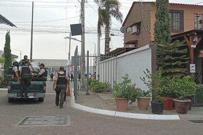 Operativo en La Aurora, Daule, dejó detenidos.