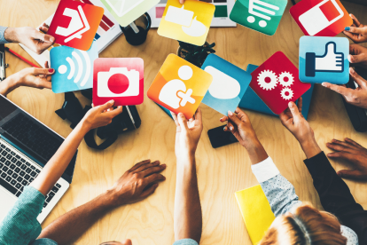 Las redes sociales Instagram y WhatsApp presentaron caídas.