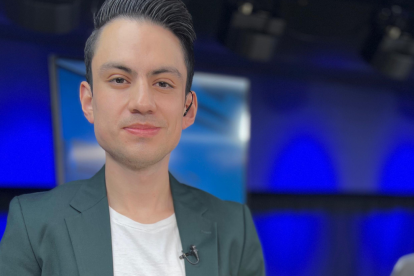 Daniel Merlo es reportero de De Casa en Casa en TC Televisión