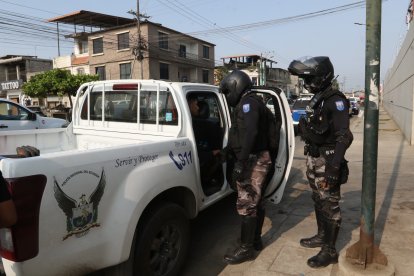 Se necesita también de la colaboración de los ciudadanos para mantener la paz y la seguridad, según los analista.