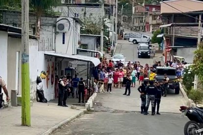 La gente se siente conmocionada por el hecho violento en la casa de Dios.