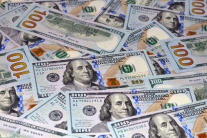 La medida afecta a los billetes de $100 y $1000 emitidos antes de 1969.