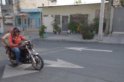Al día siguiente del hecho violento, en una vereda de la zona aún había rastros del ataque.
