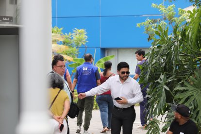 Personal de Derechos Humanos se hizo presente en la morgue.