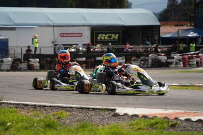 El piloto Julián Rivera en competencia de Karting