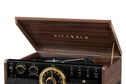 Un tocadiscos igual a este recibió la pareja.