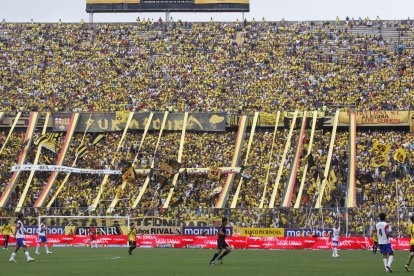 Estadio Monumental  tiene la General que se llama Carlos Muñoz.