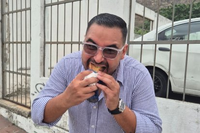 Es la primera vez que analiza como foodie un pastel callejero.