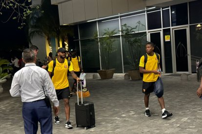 Jugadores del Barcelona SC en su arribo al hotel en la ciudad manabita.