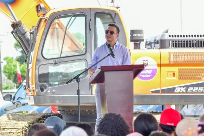 Daniel Noboa estuvo presente en el acto de inauguración de trabajos.